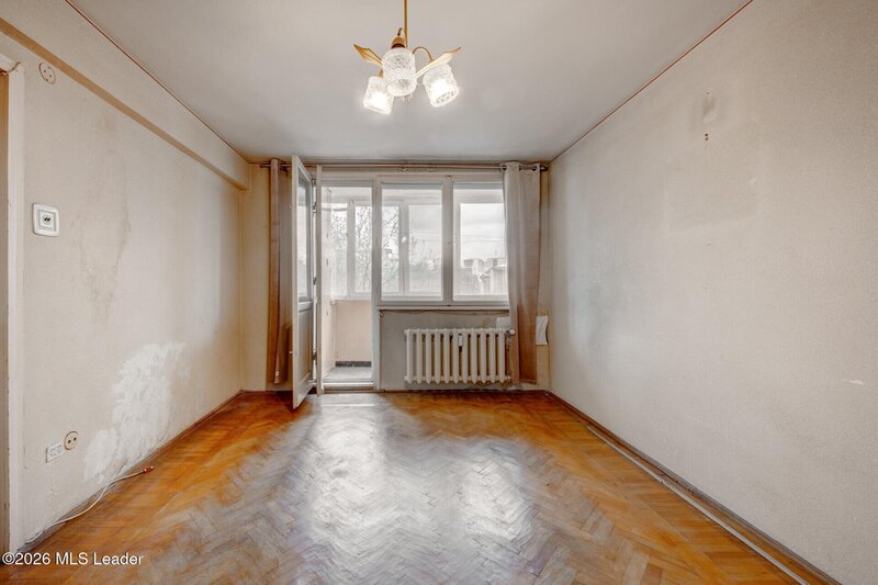 Gara de Nord, 3 camere, la un pas de metrou, renovabil.