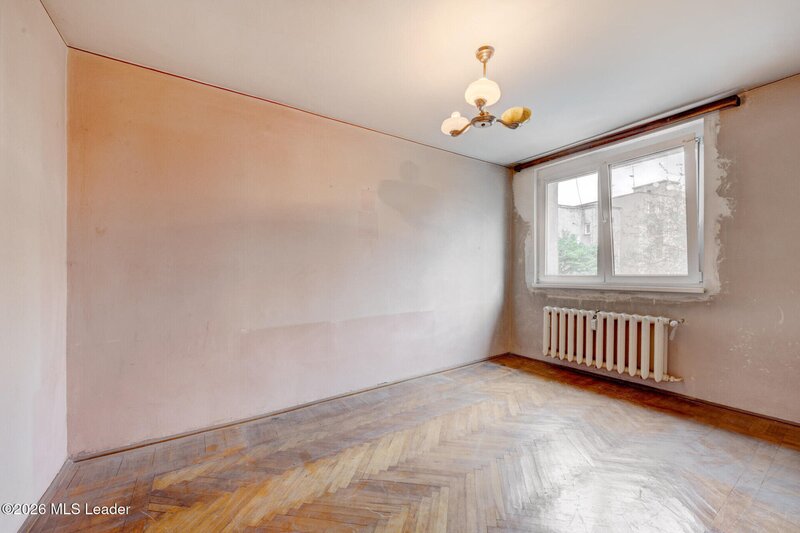 Gara de Nord, 3 camere, la un pas de metrou, renovabil.