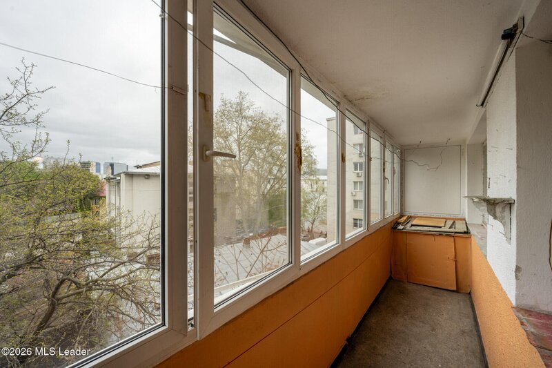 Gara de Nord, 3 camere, la un pas de metrou, renovabil.